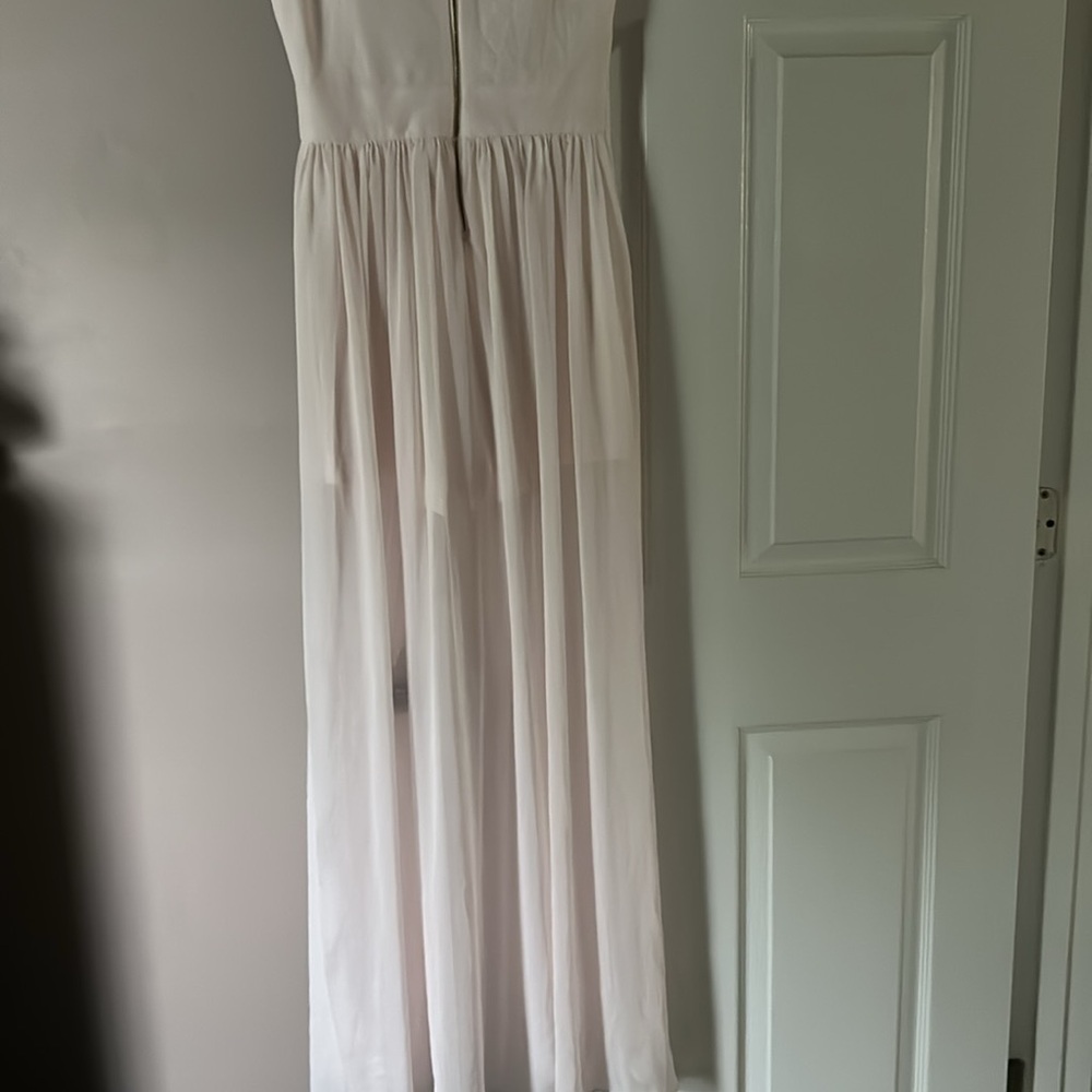 XOXO White Jumpsuit with Mock Neck and Cap Sleeves - Picture 7 of 8